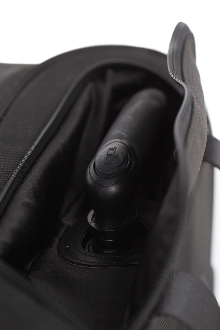 Maleta Tumi, detalle 8 – ClosetRehab