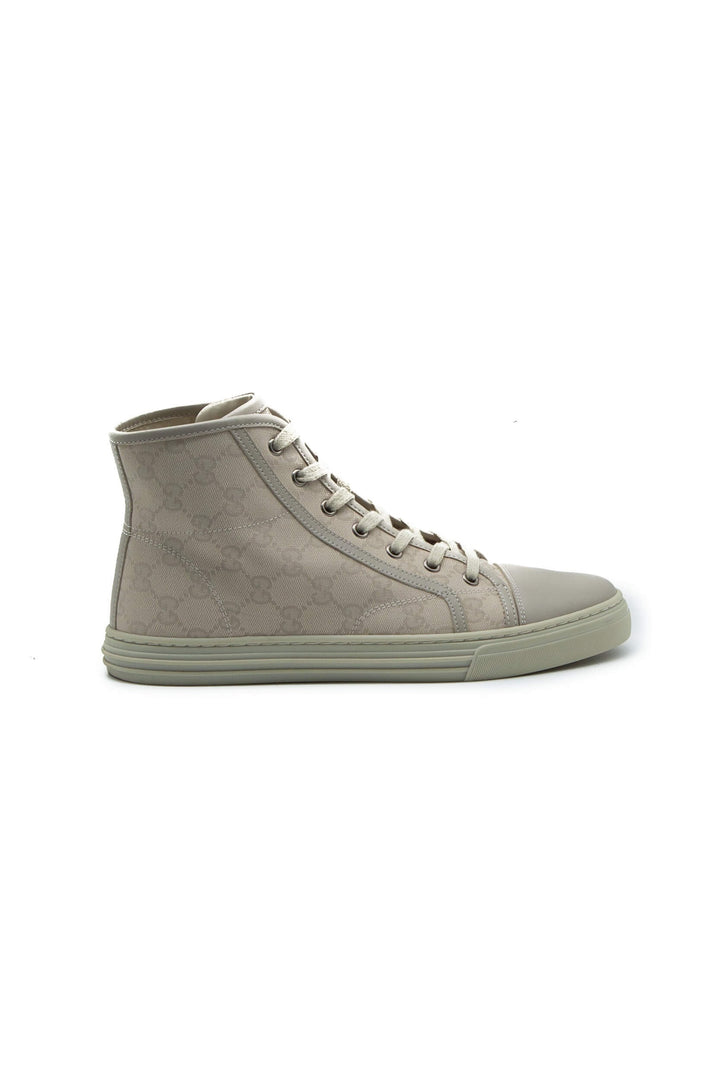 Tenis Gucci beige talla 9 USA de lona, excelente estado, vista frontal | ClosetRehab
