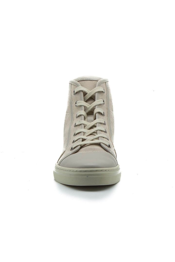 Tenis Gucci beige talla 9 USA, vista posterior, detalle de producto | ClosetRehab