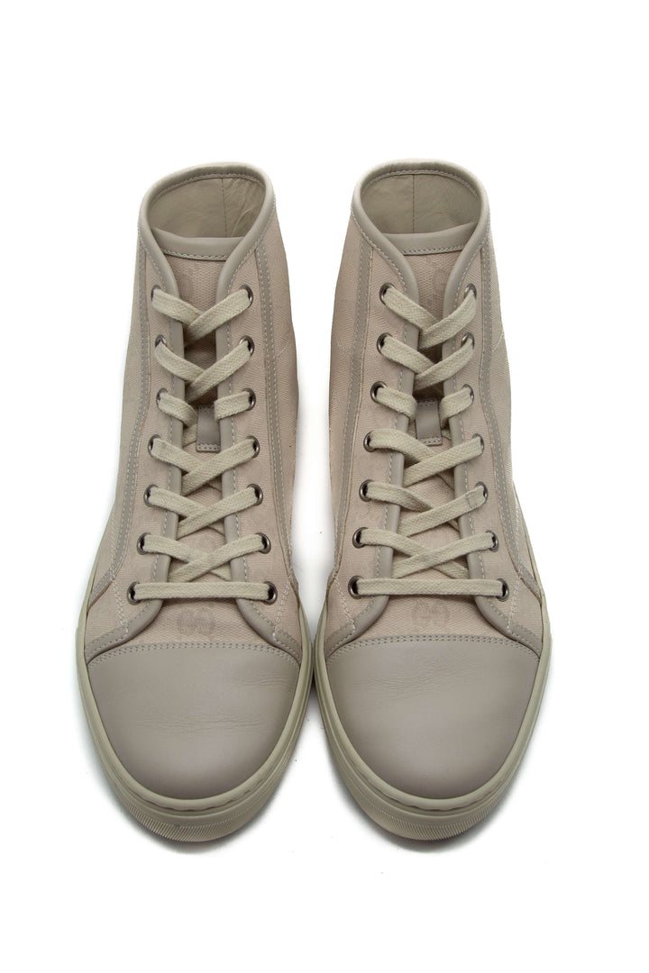 Tenis Gucci beige talla 9 USA, par completo, detalle de producto | ClosetRehab