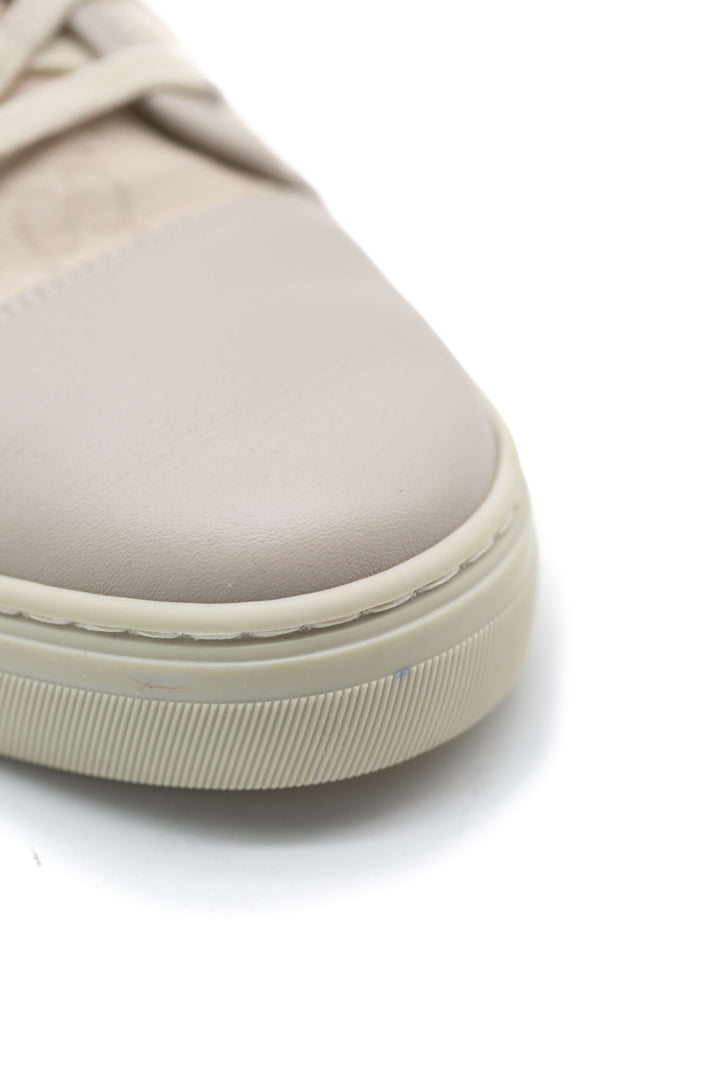 Tenis Gucci beige talla 9 USA, detalle de agujetas preloved | ClosetRehab