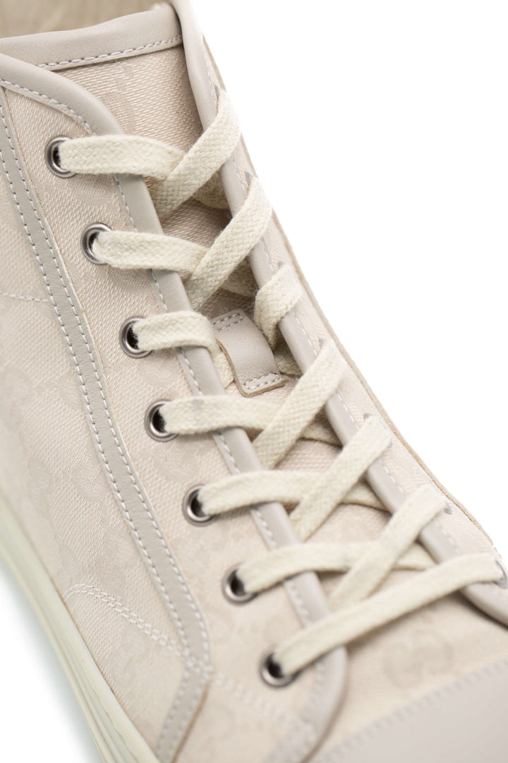 Tenis Gucci beige talla 9 USA, plantilla con logo Gucci preloved | ClosetRehab