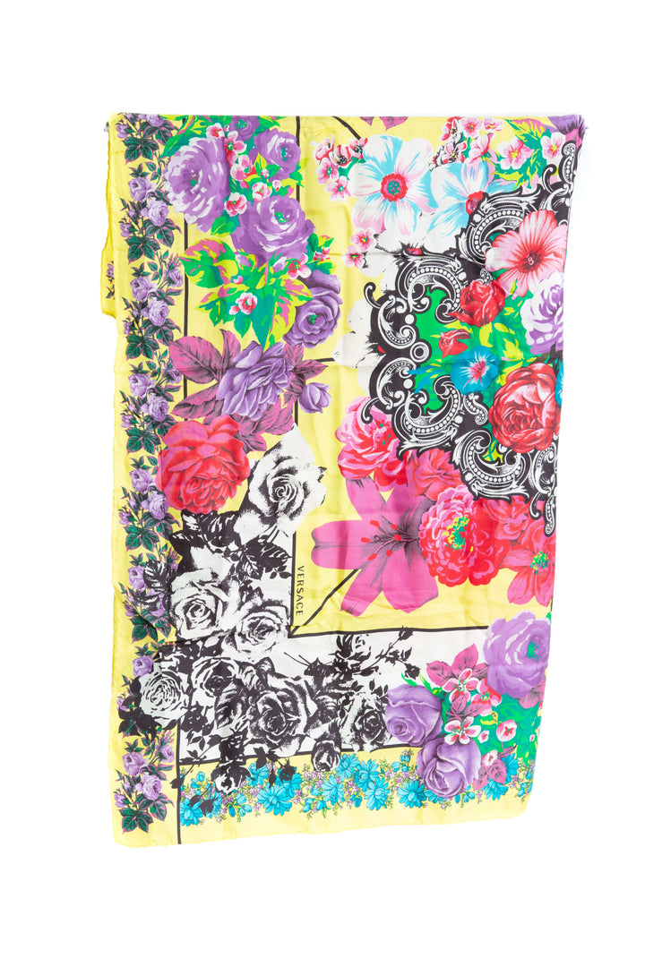 Accesorio Versace, vista frontal – ClosetRehab