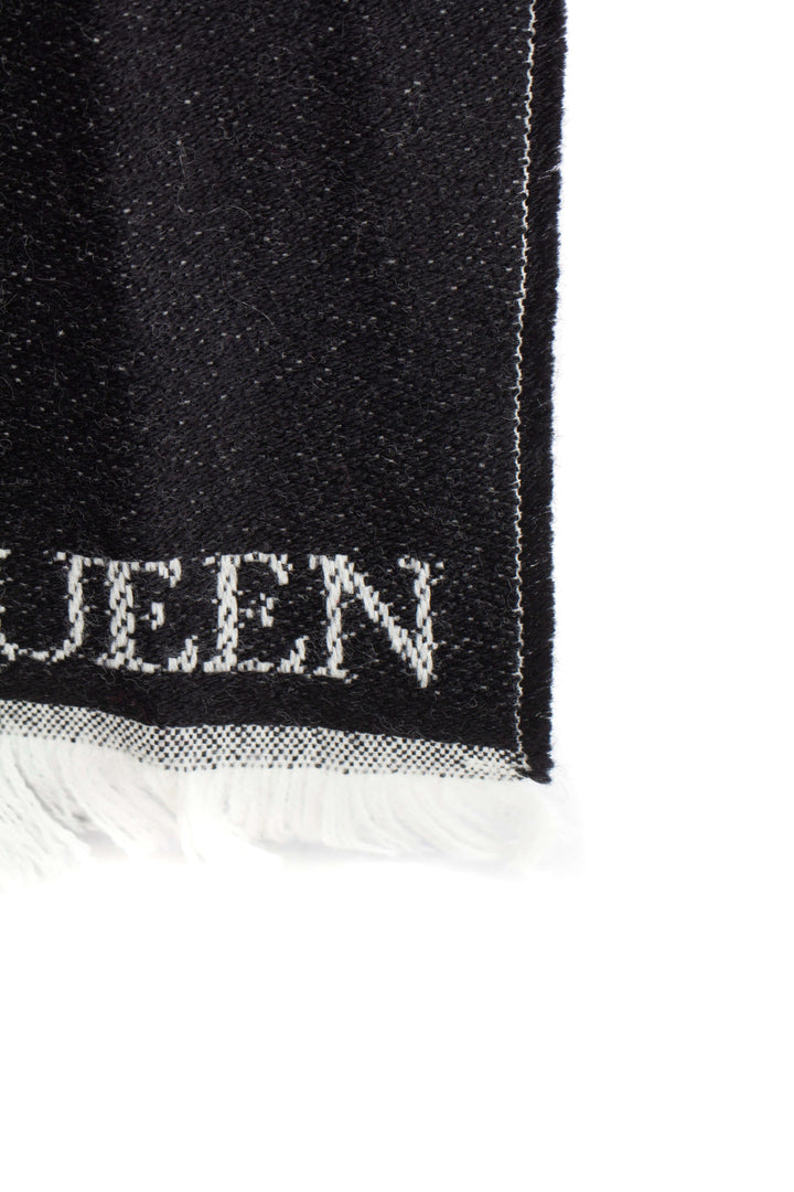 Bufanda Alexander McQueen, detalle – ClosetRehab