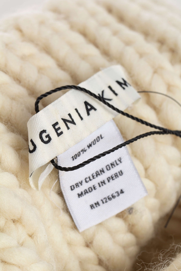 Accesorio Eugenia Kim beige, vista lateral – ClosetRehab