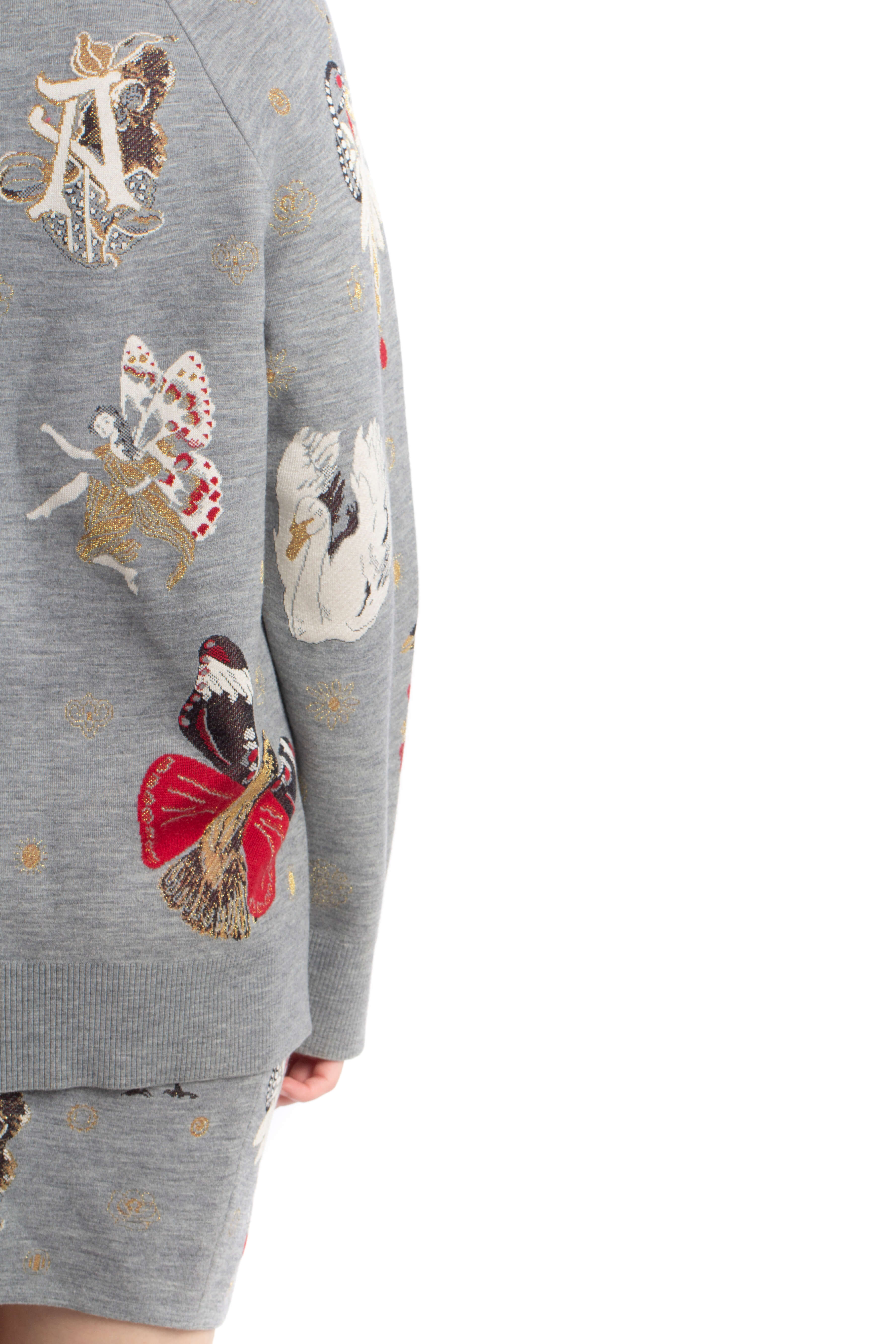 Alexander McQueen, Talla XS