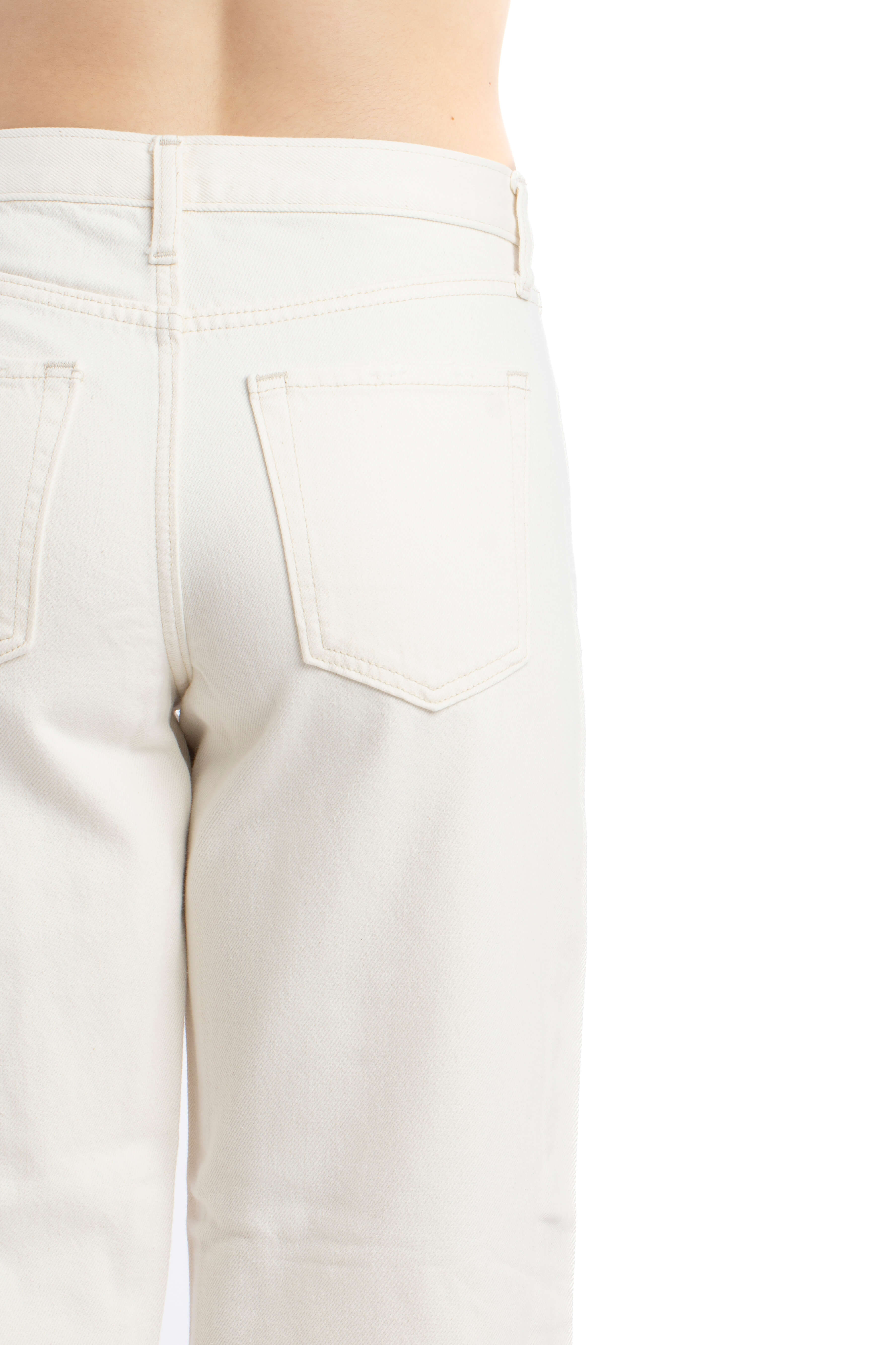 Banana Republic, Talla 25