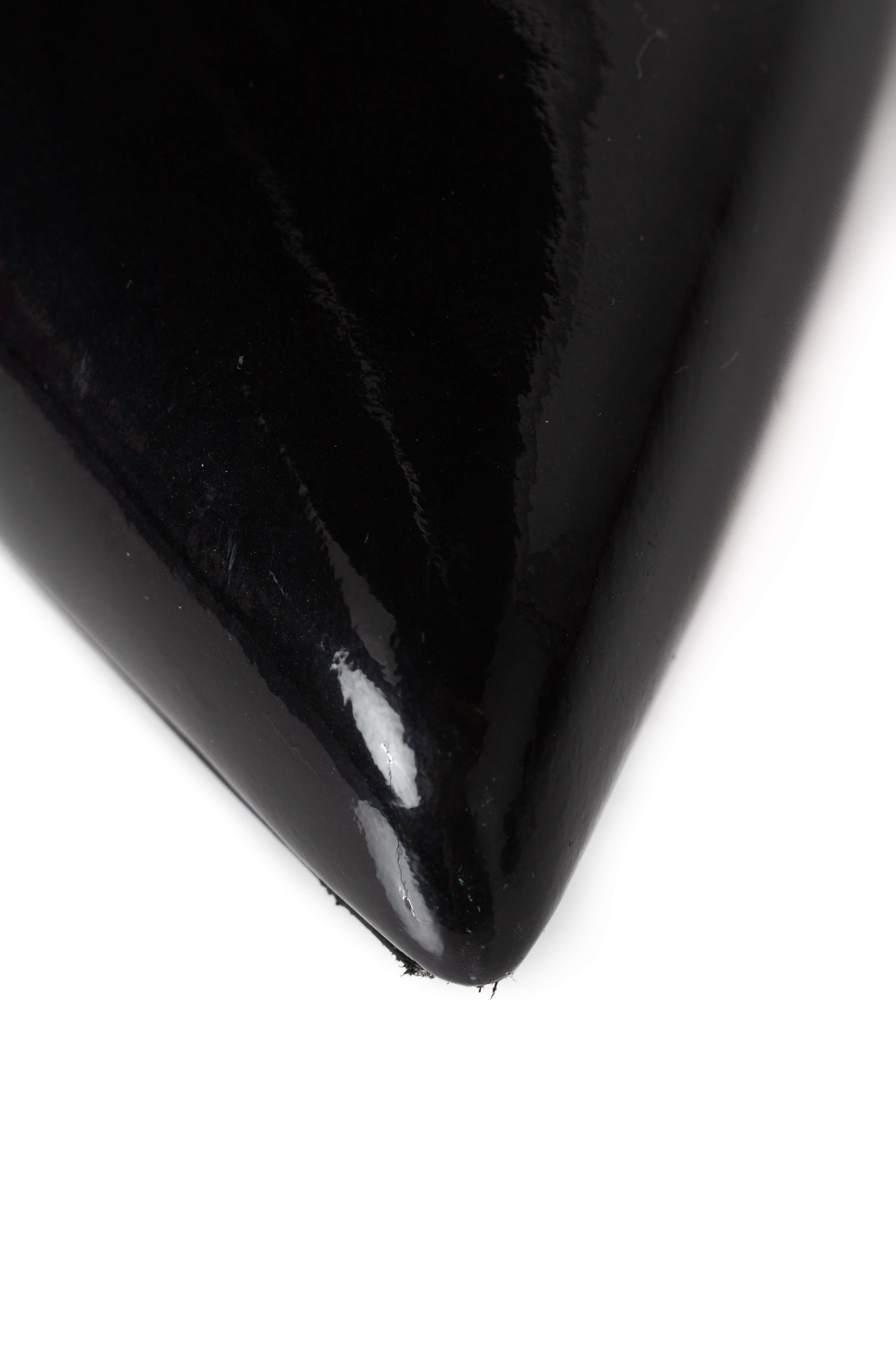 Yves Saint Laurent, talla 39