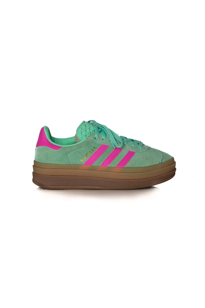 Zapato Adidas, vista frontal – ClosetRehab