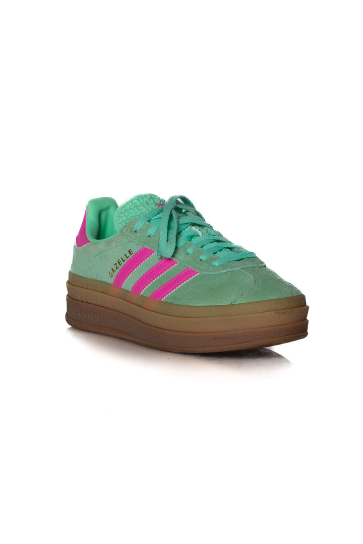 Zapato Adidas, vista posterior – ClosetRehab
