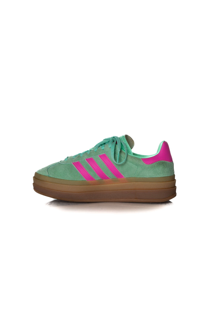 Zapato Adidas, detalle – ClosetRehab