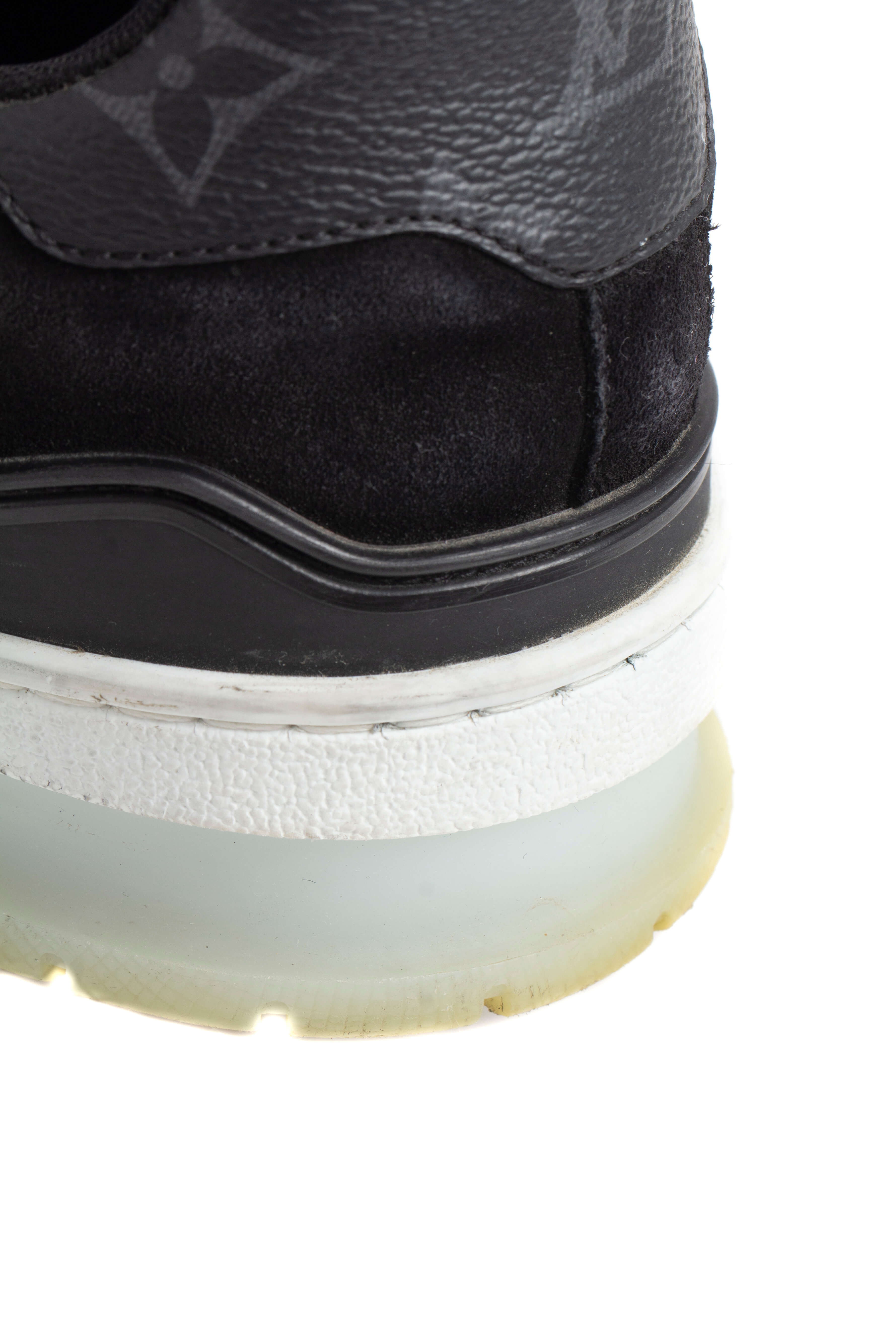 Louis Vuitton, Talla 7