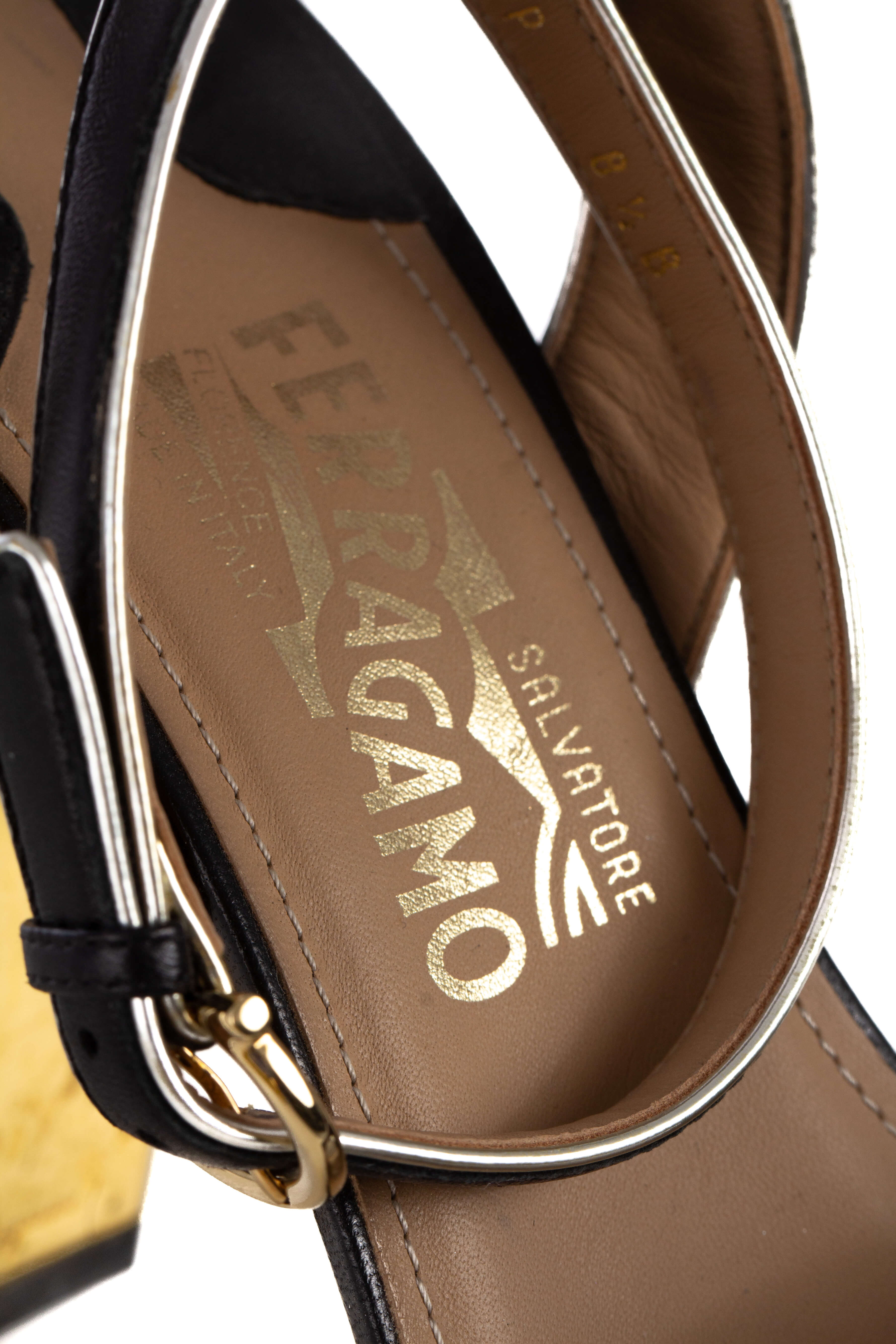 Salvatore Ferragamo, Talla 8.5