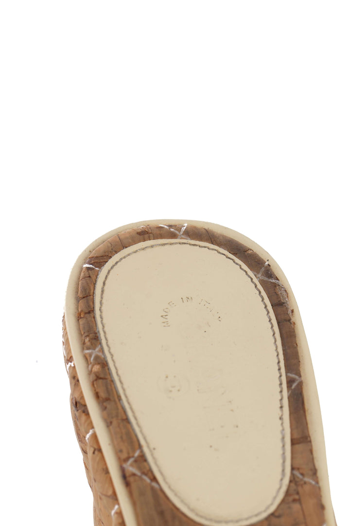 Alpargatas Chanel beige, plantilla con logo Chanel y corcho | ClosetRehab