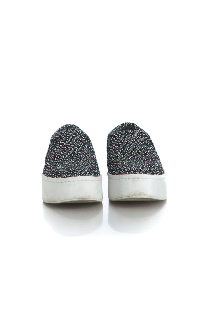 Zapato Vince. blanco y negro, detalle 6 – ClosetRehab