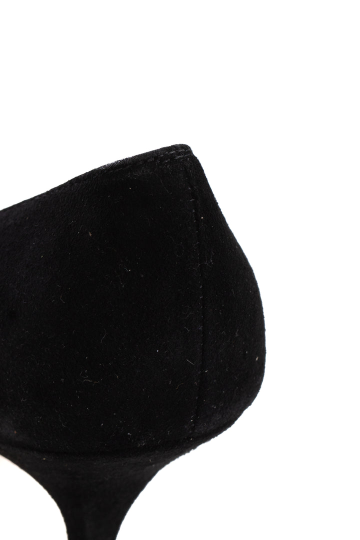Pumps Stuart Weitzman negro talla 4 USA, detalle de costuras | ClosetRehab