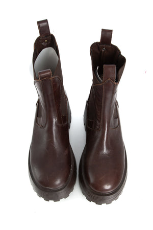 Steve Madden, Talla 7