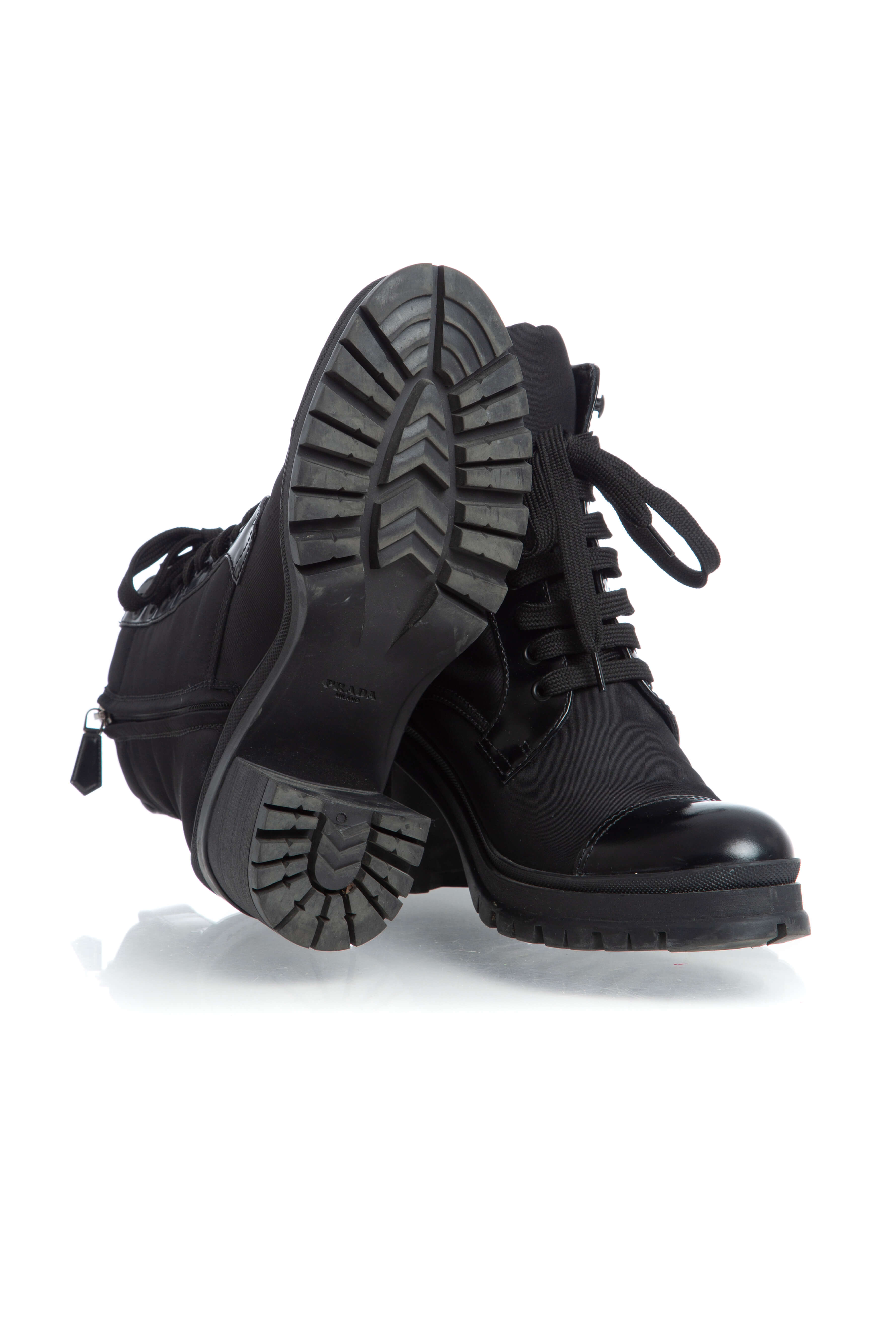 Prada, Talla 9 (8.5)