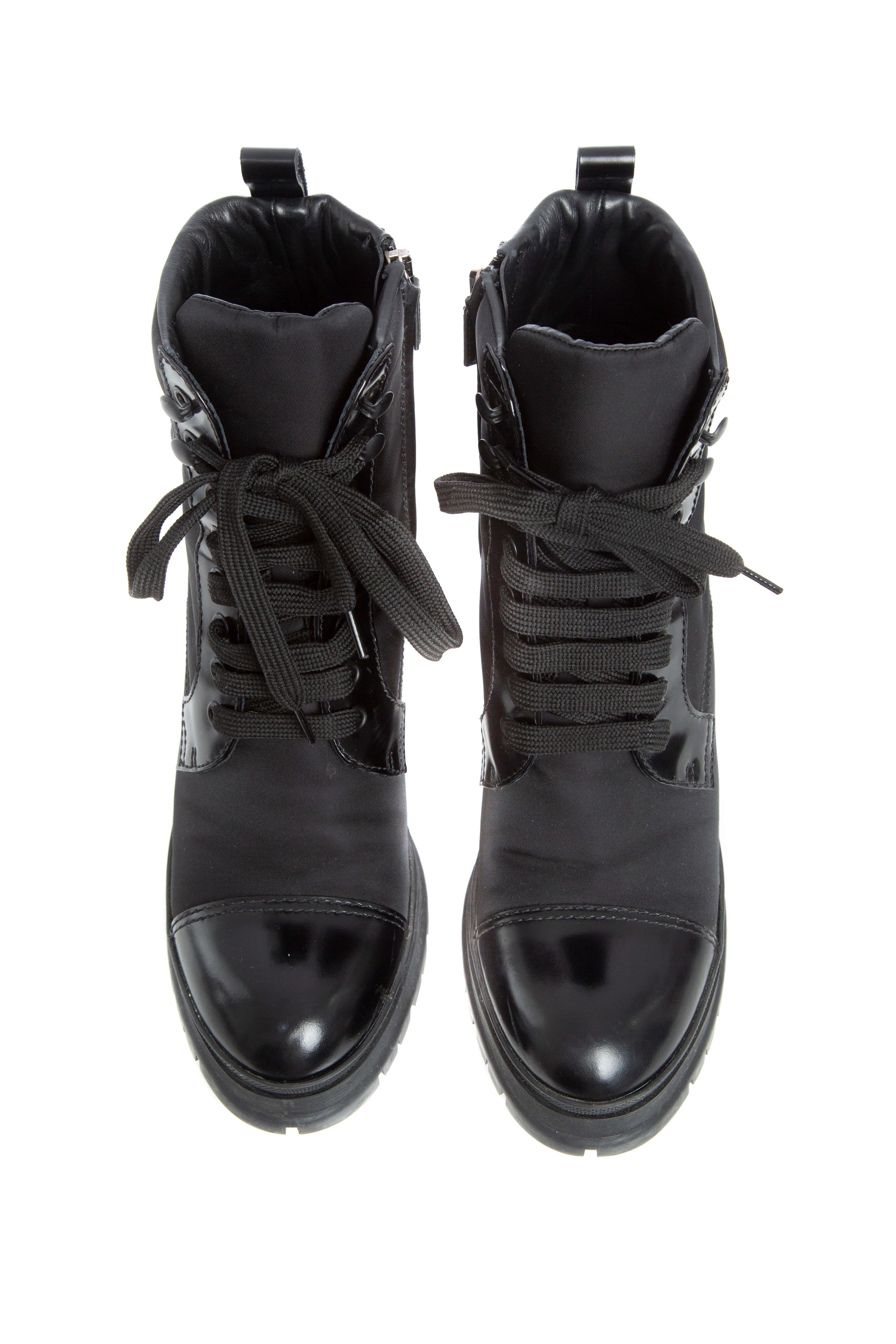 Prada, Talla 9 (8.5)