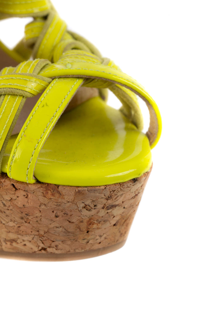 Sandalias Valentino amarillo talla 7 USA, detalle de plataforma | ClosetRehab