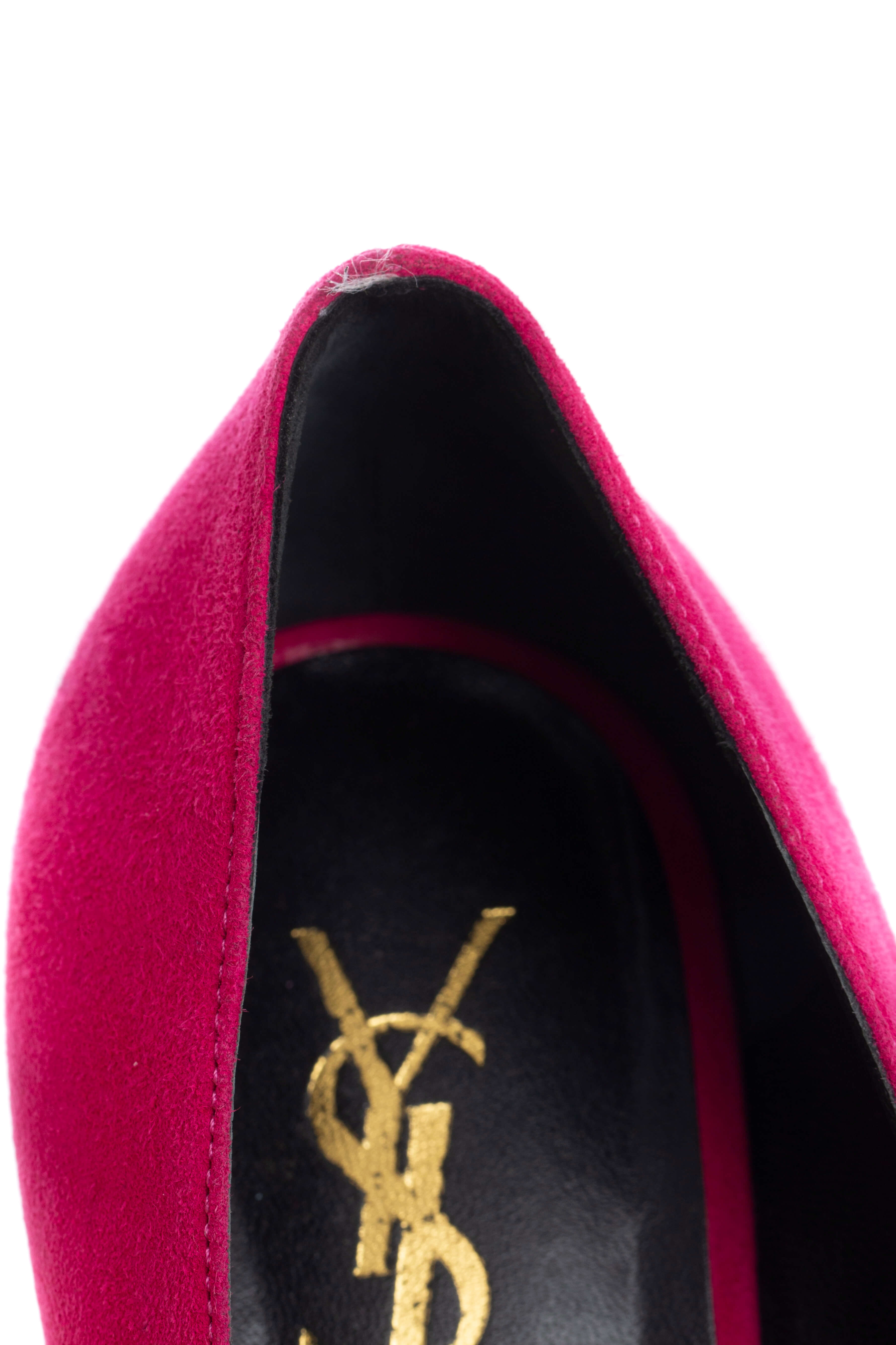 Yves Saint Laurent, Talla 38