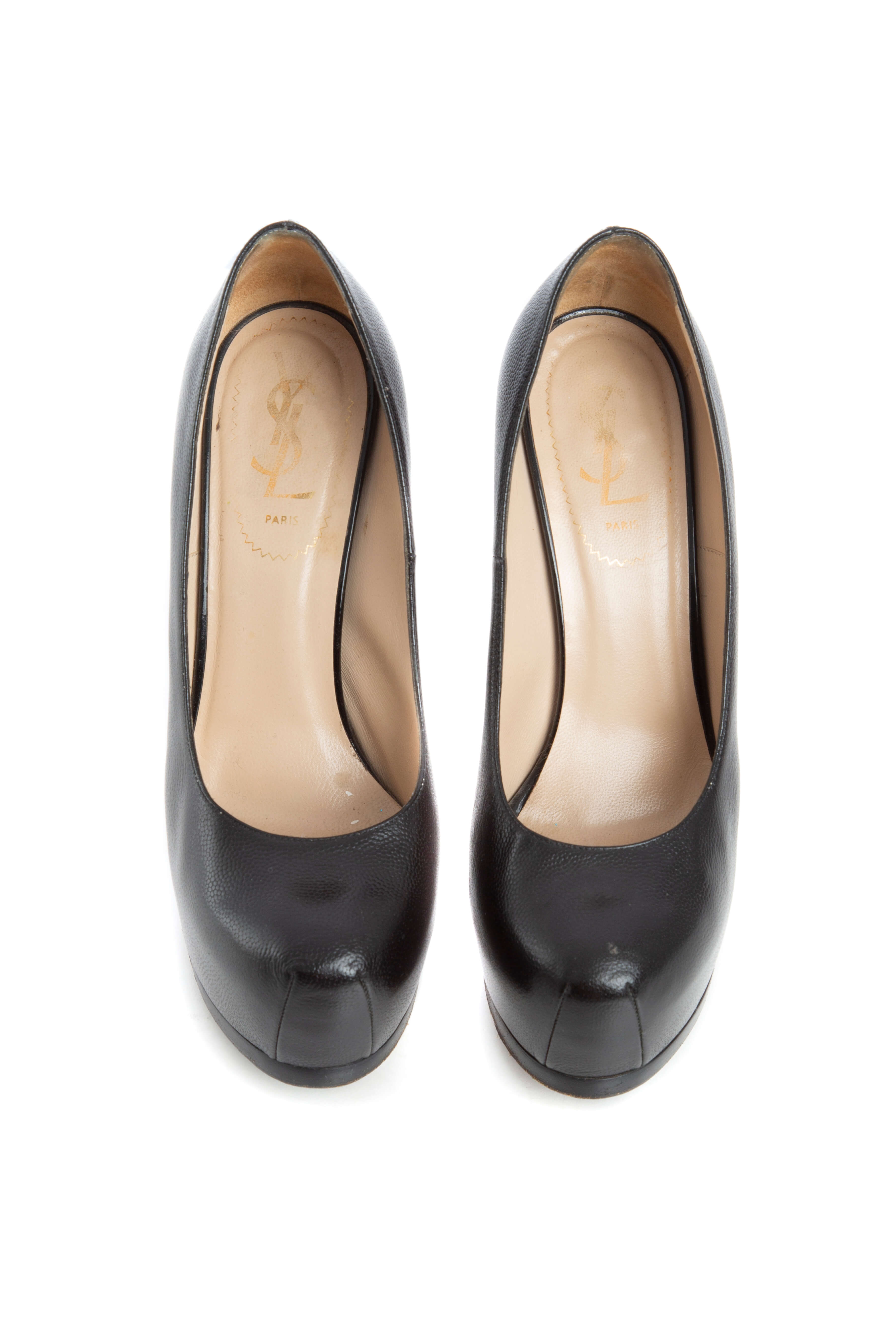 Yves Saint Laurent, Talla 37