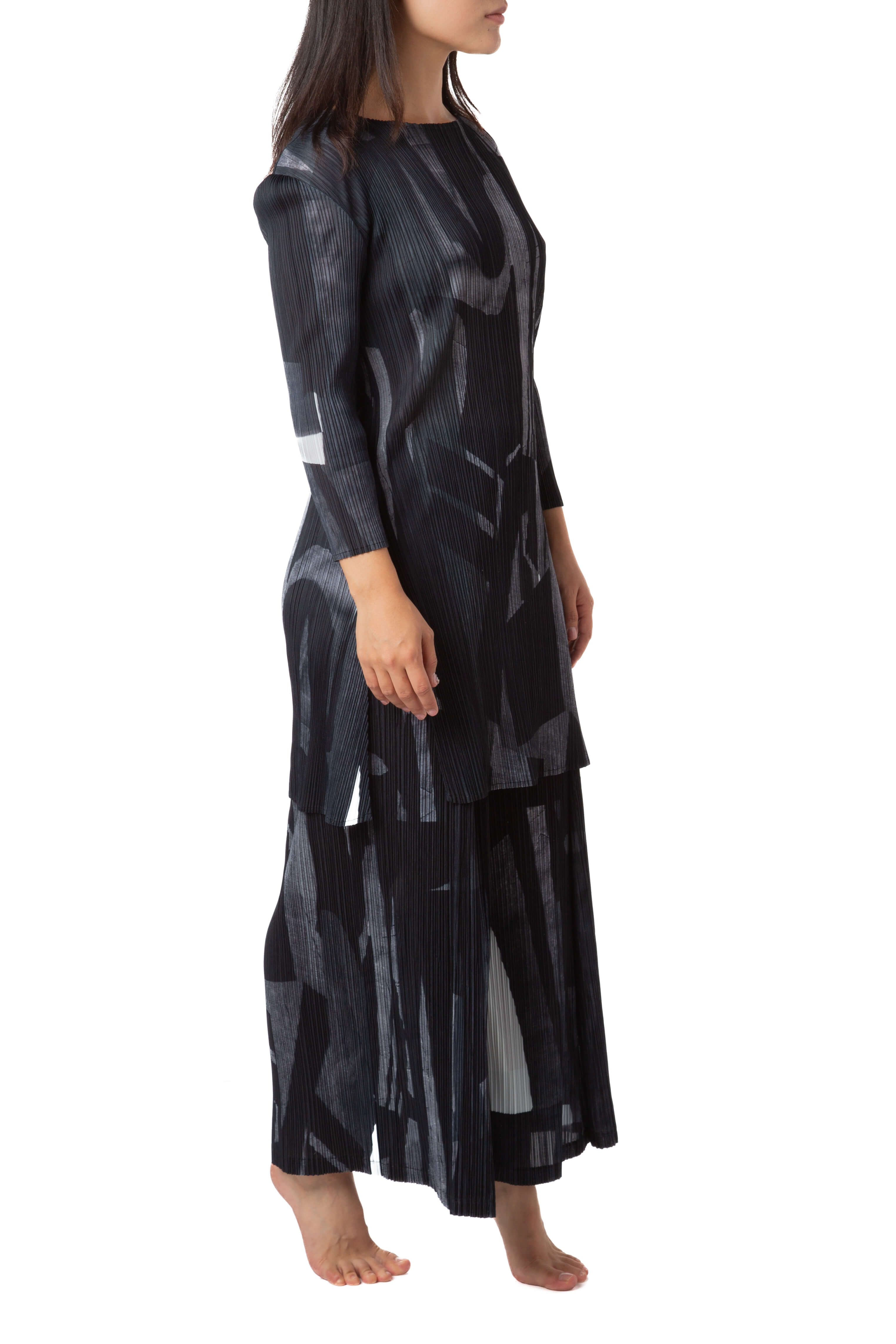 Adolfo Dominguez, Talla S
