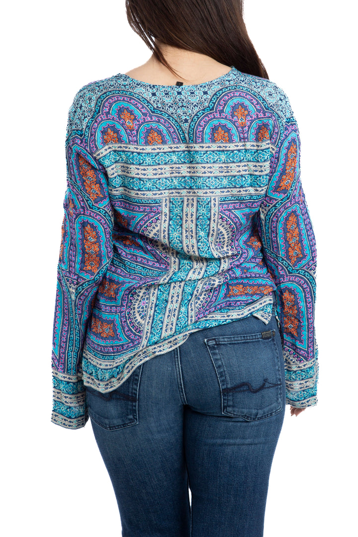 Blusa BCBGMAXAZRIA, vista lateral – ClosetRehab
