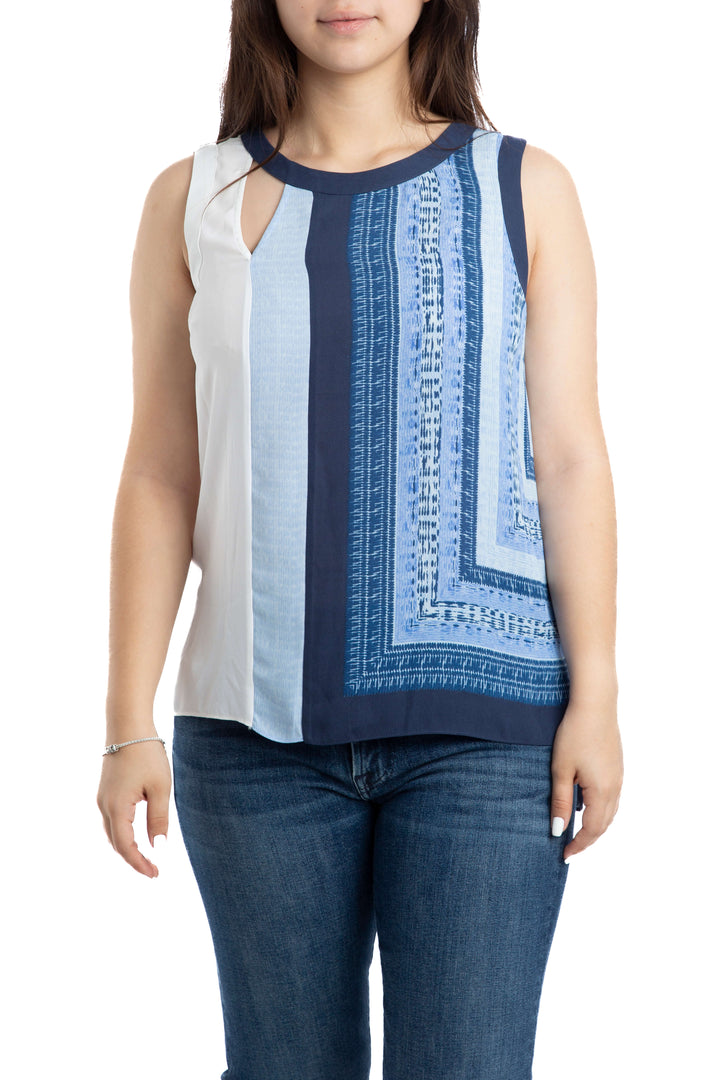 Blusa BCBGMAXAZRIA sin mangas paneles azul y blanco, vista frontal