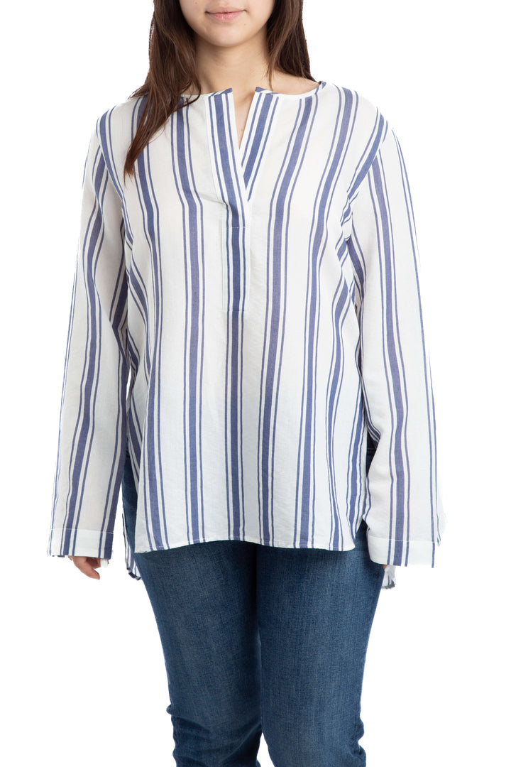 Blusa BCBGMAXAZRIA, vista frontal – ClosetRehab