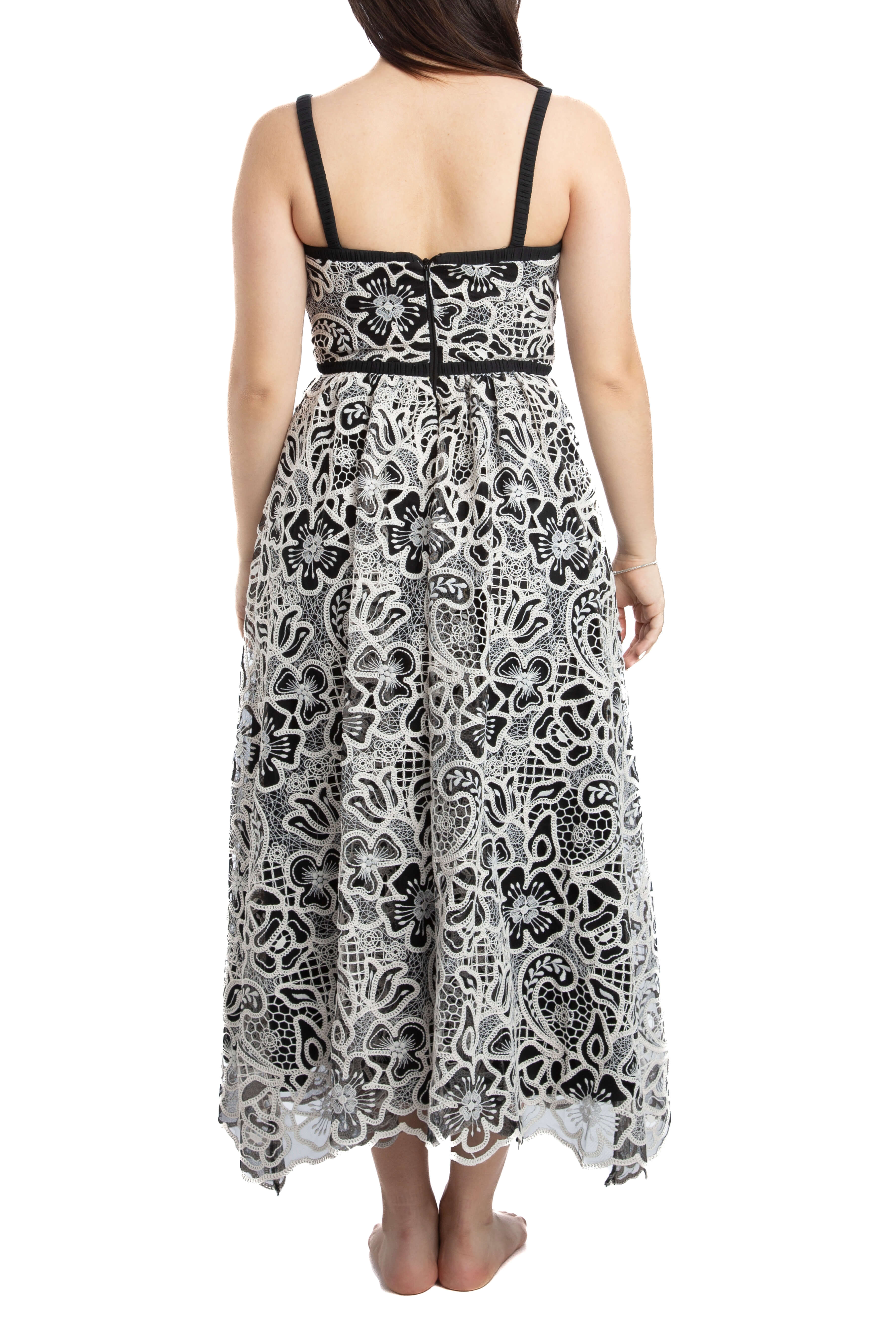 Monique Lhuillier, Talla 4