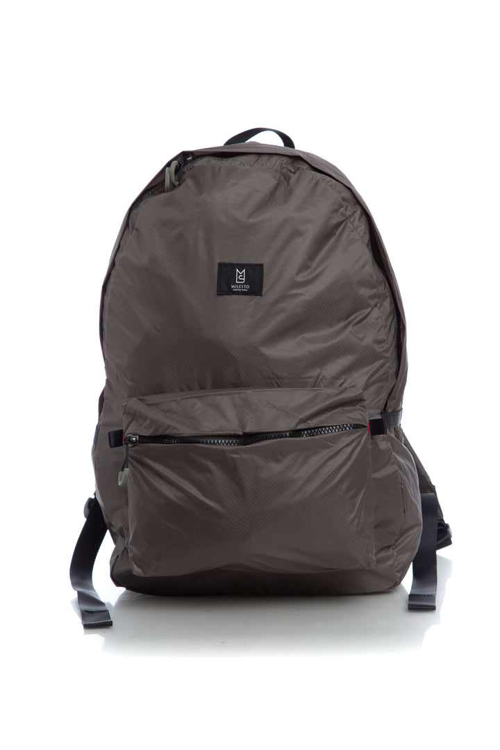 Mochila Milesto, vista frontal – ClosetRehab