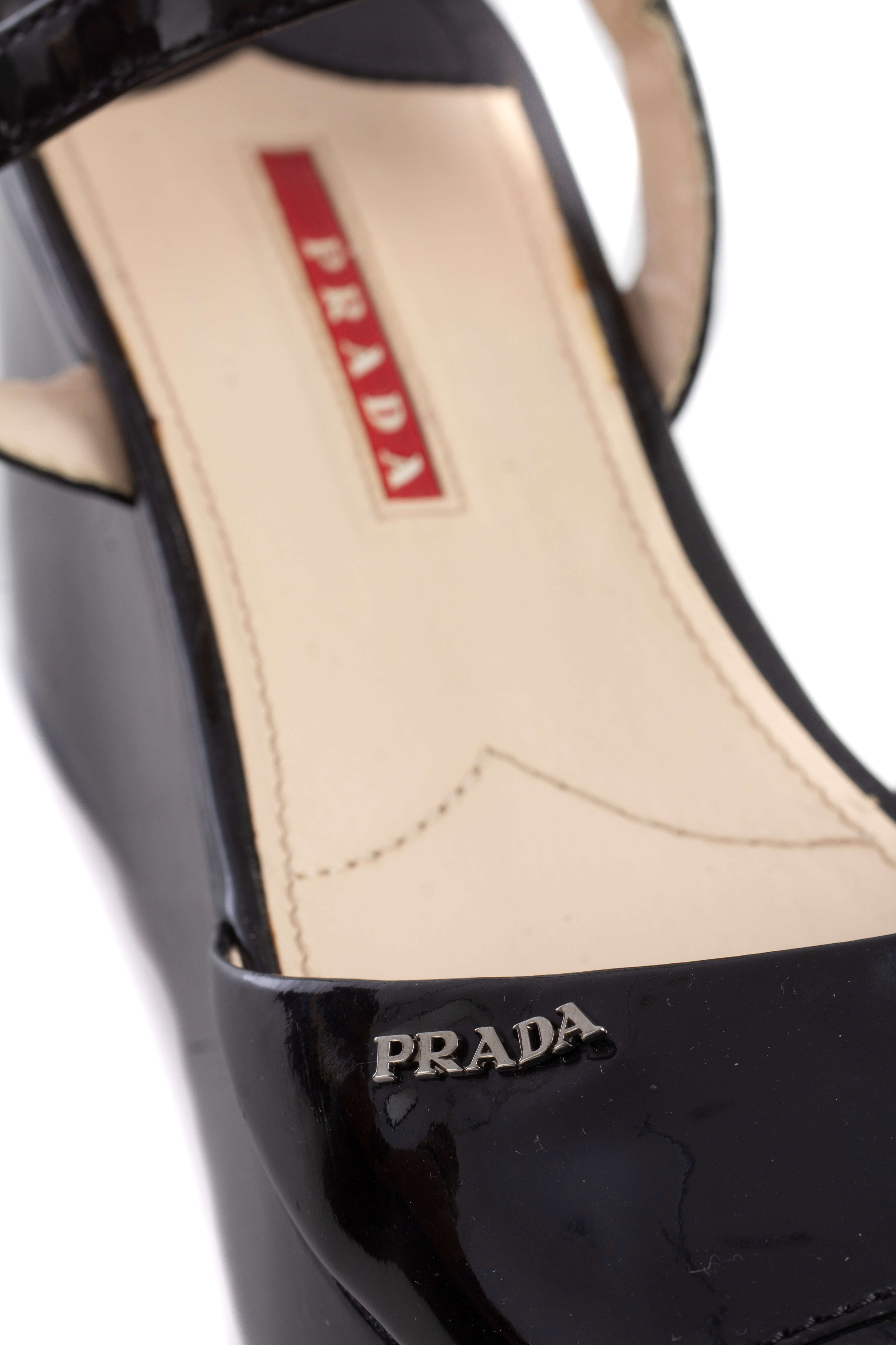 Prada, Talla 7