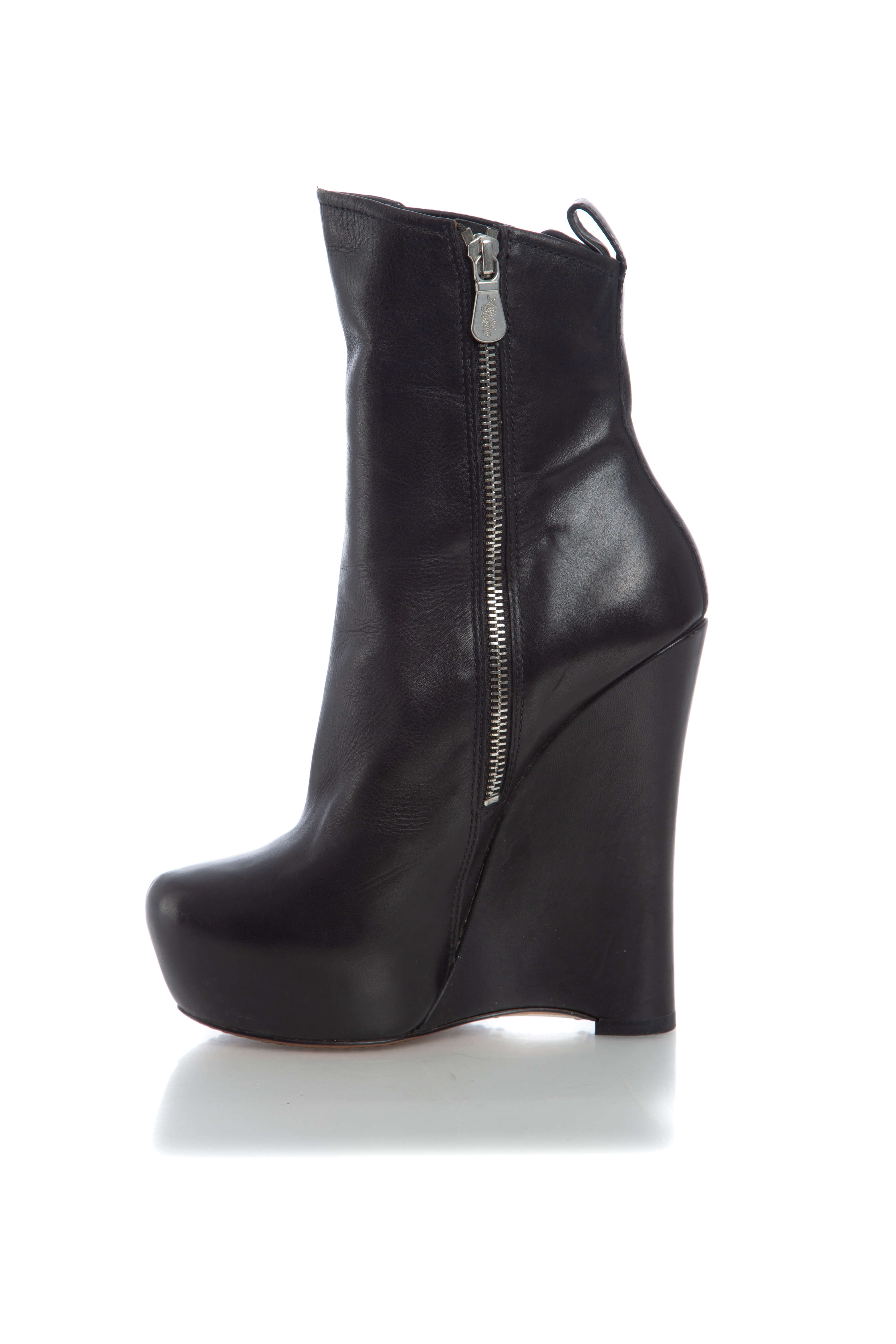 Alejandro Ingelmo, Talla 37