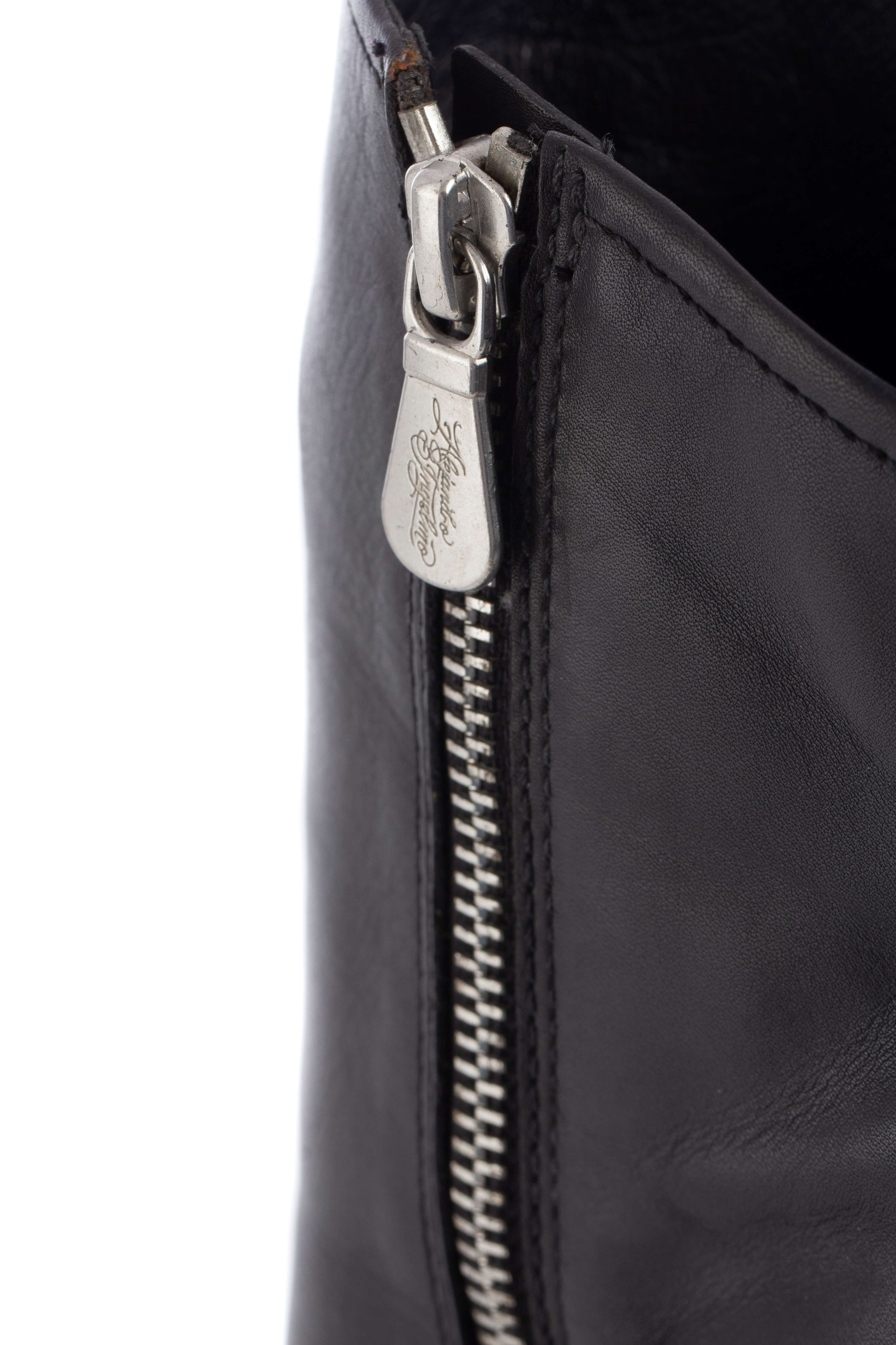 Alejandro Ingelmo, Talla 37