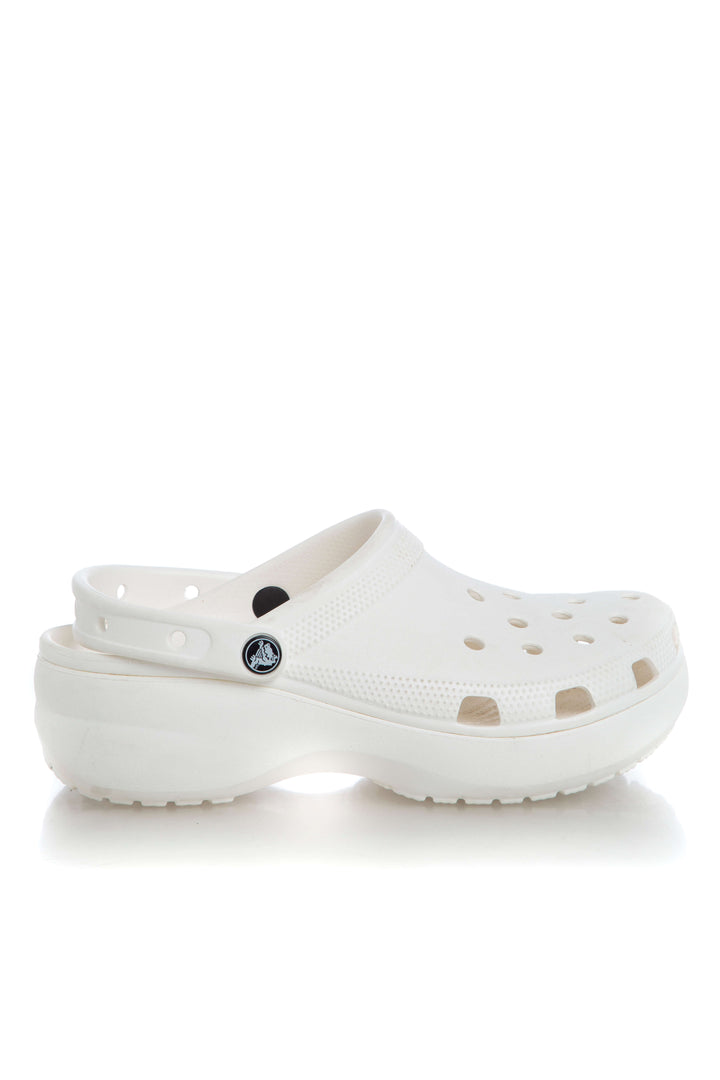 Zapato Crocs, vista frontal – ClosetRehab