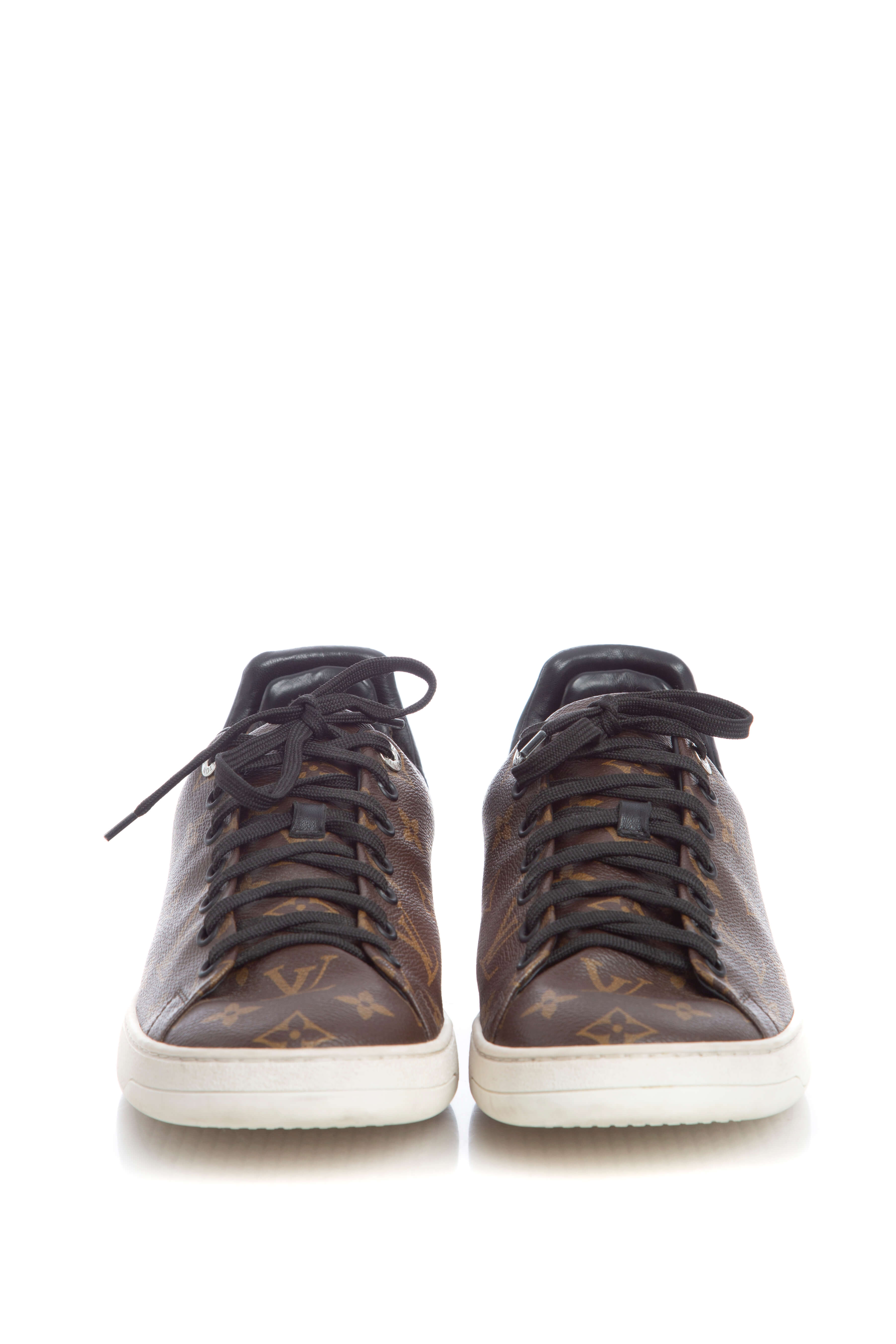 Louis Vuitton, Talla 9