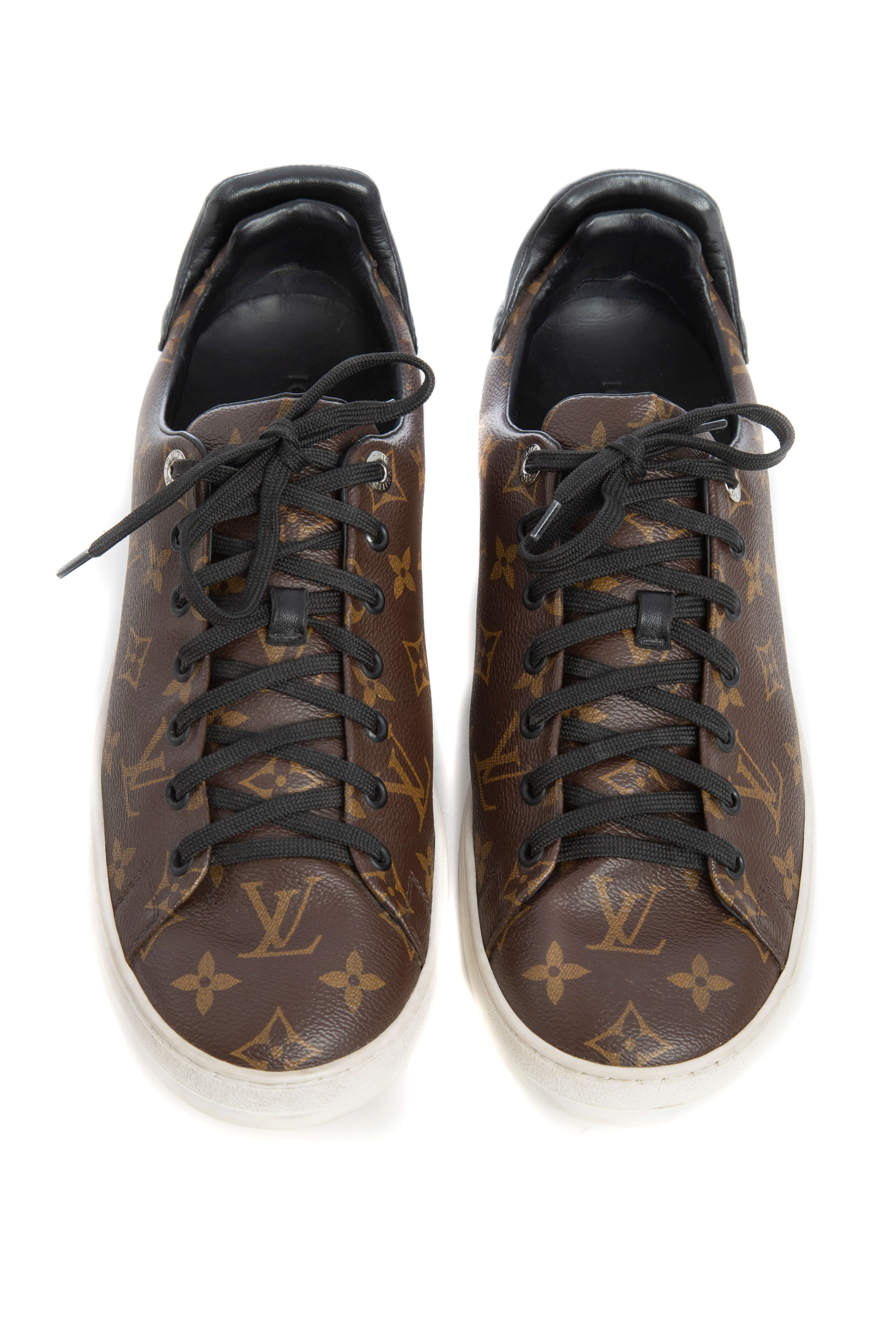 Louis Vuitton, Talla 9