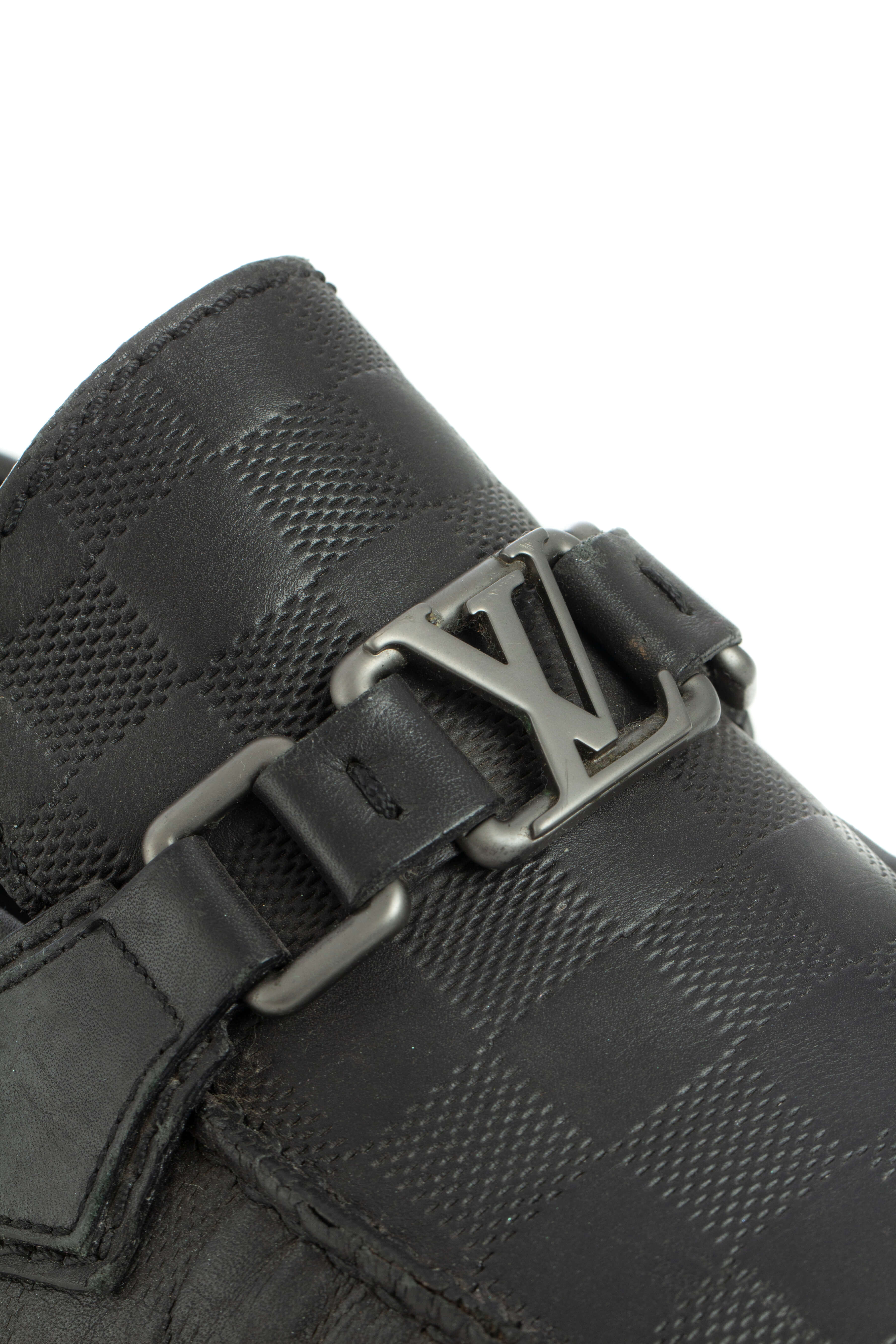 Louis Vuitton, Talla 10