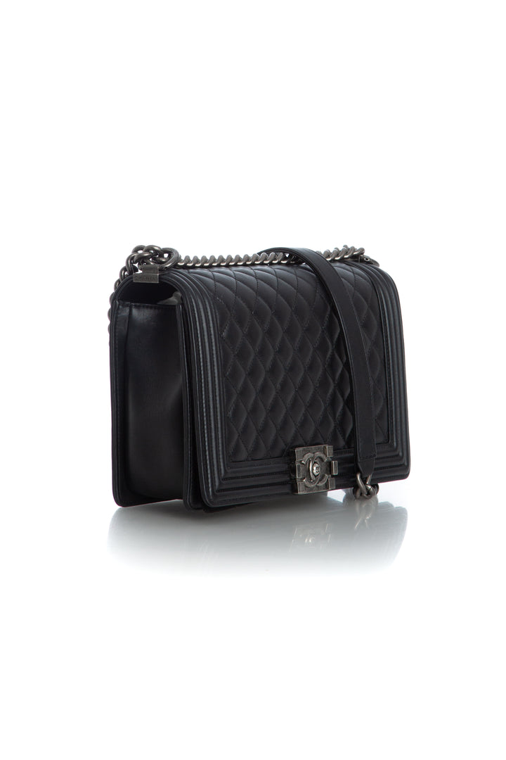 Bolsa Chanel negro, vista posterior – ClosetRehab