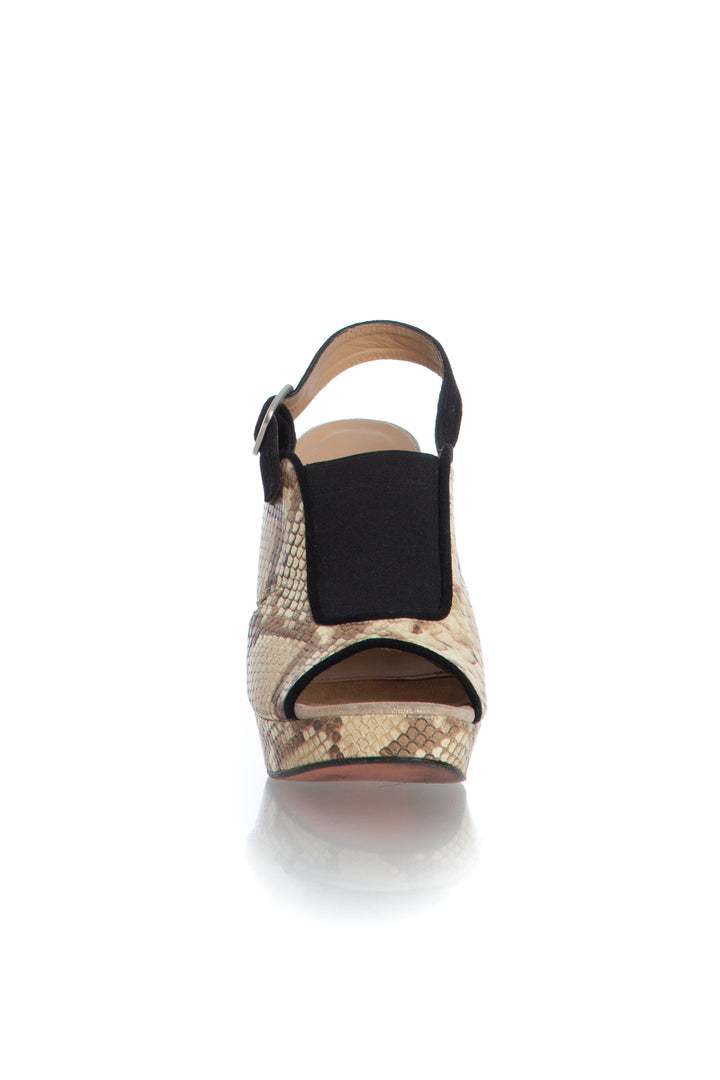 Zapato Prada café, vista posterior – ClosetRehab