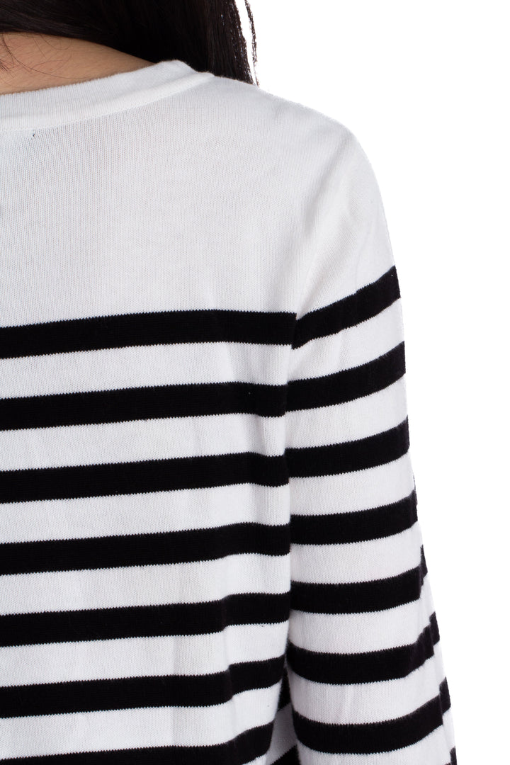 Blusa Karl Lagerfeld blanco, detalle 6 – ClosetRehab