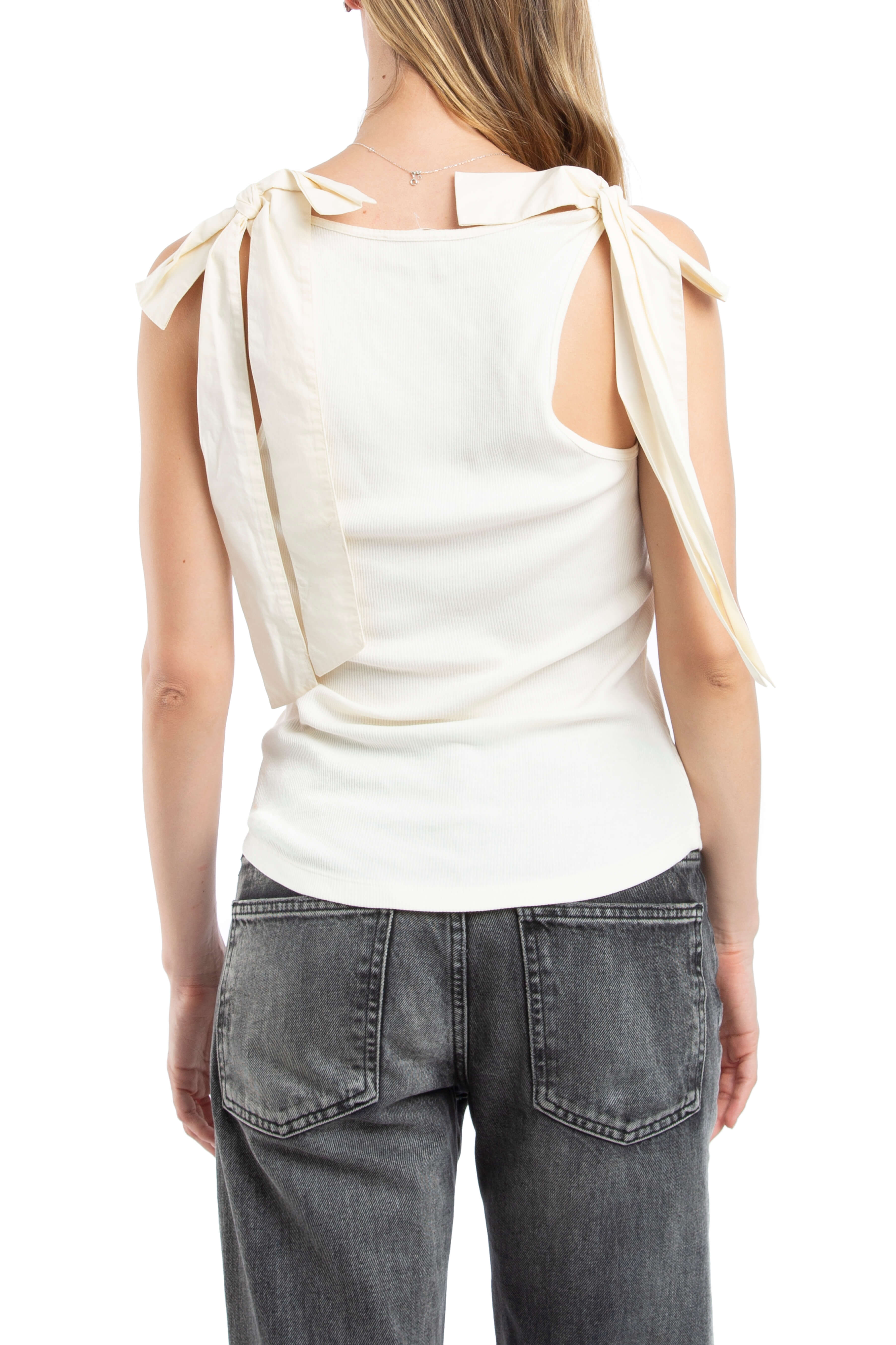 Ulla Johnson, Talla M