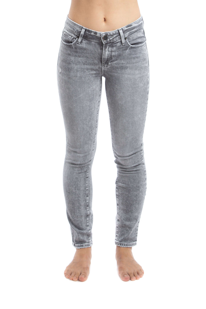 Jeans Paige, vista frontal – ClosetRehab