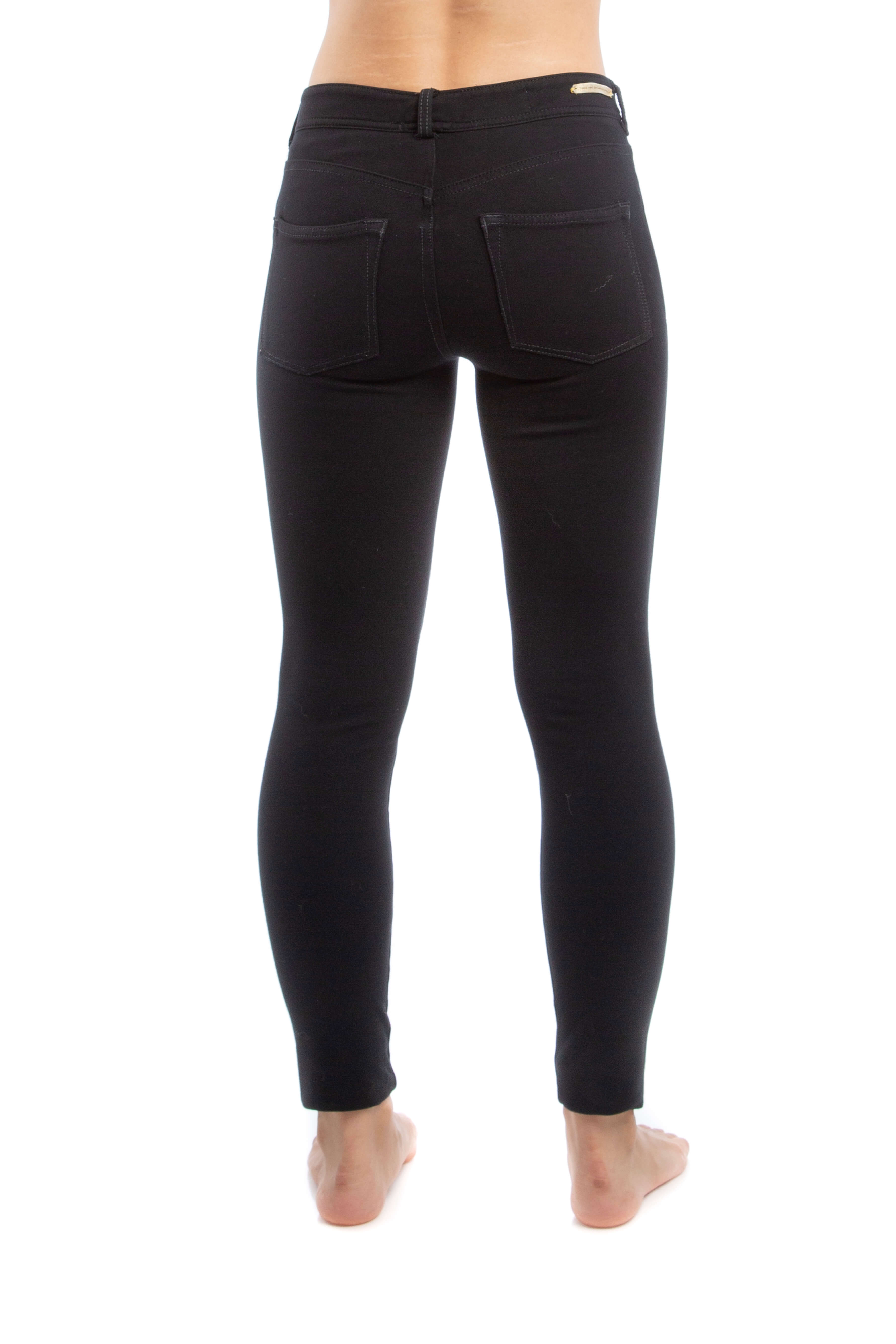 Pilcro and The Letterpress, Talla 24