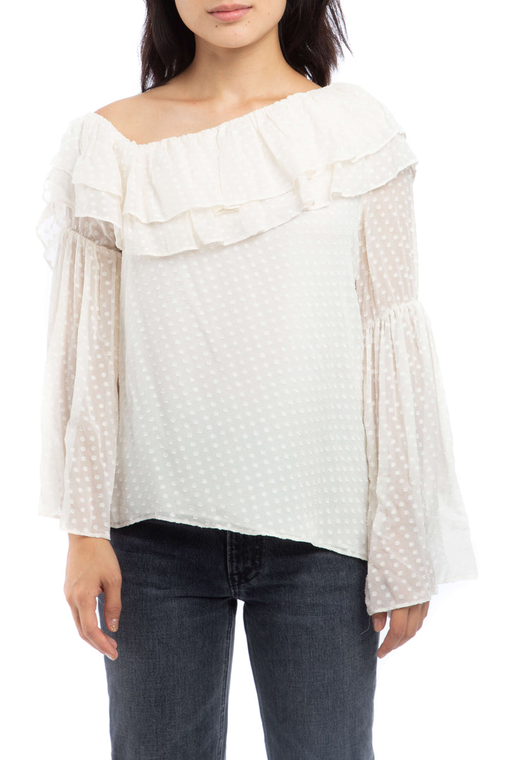Blusa Parker blanca a puntos con olán en el escote, vista frontal