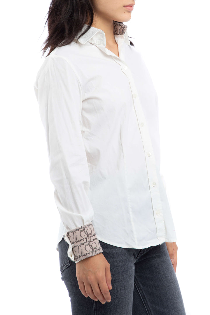 Blusa Burberry, vista posterior – ClosetRehab