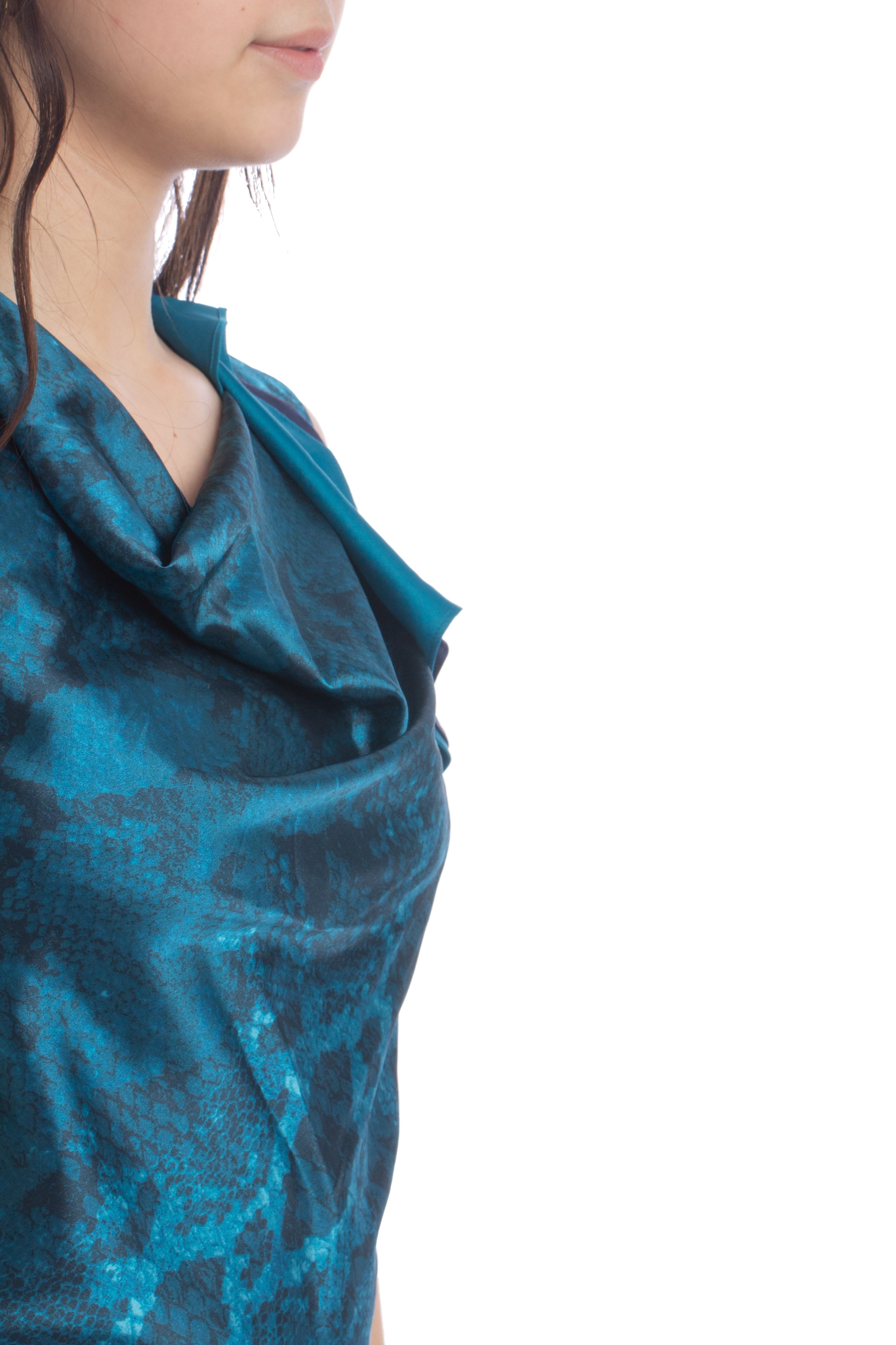 T Tahari, Talla M