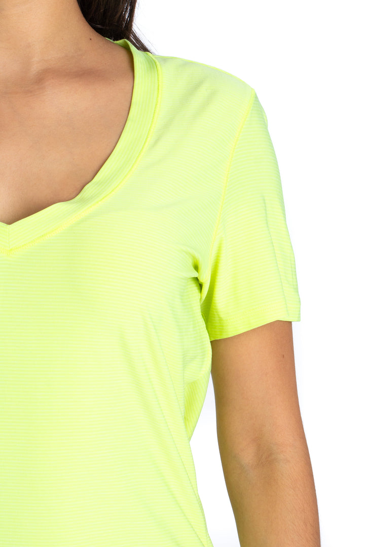 Blusa Under Armour verde, detalle – ClosetRehab