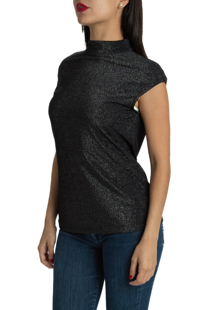 Blusa Julio negra con brillos de cuello alto, vista lateral
